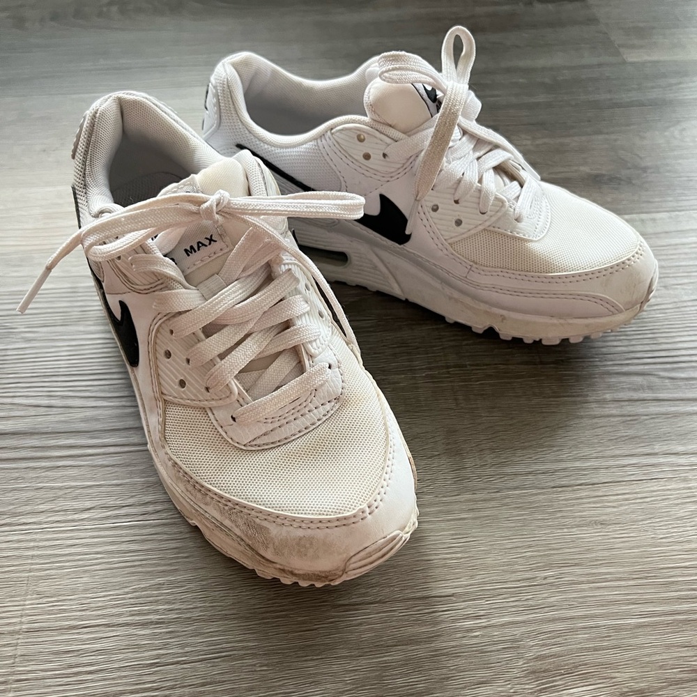 Nike Air Max90 Sneakers